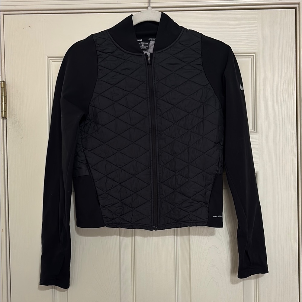Nike Cropped Lightweight Quilted Jacket